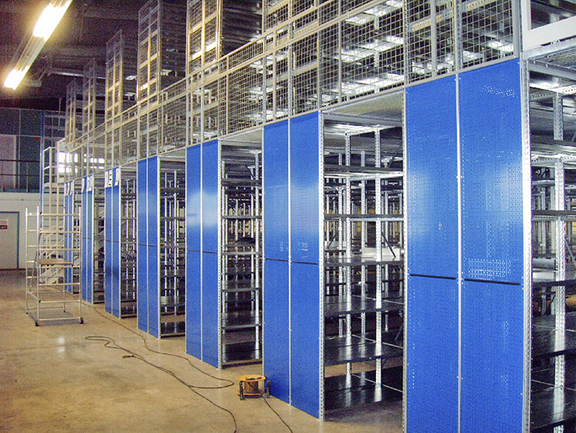 Scholz Regalsysteme Mehrgeschossanlagen Bild blau